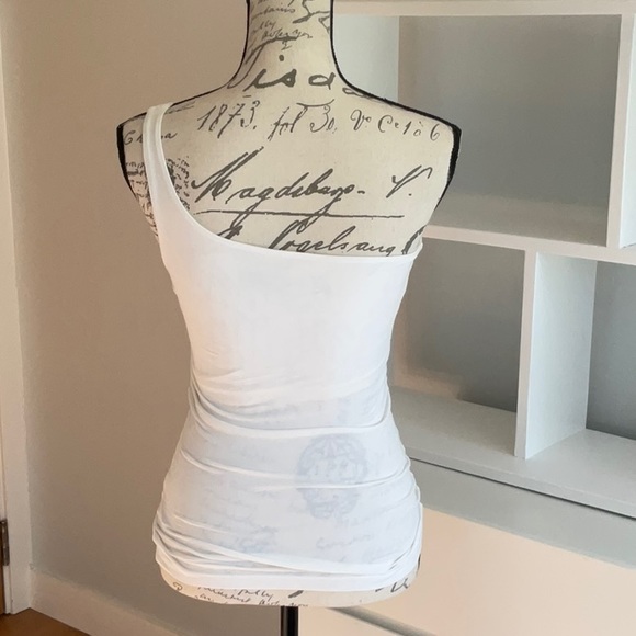 Never Been Worn Club Monaco Annabel, over one shoulder stretch tank w/ bra. S/P - Picture 3 of 5